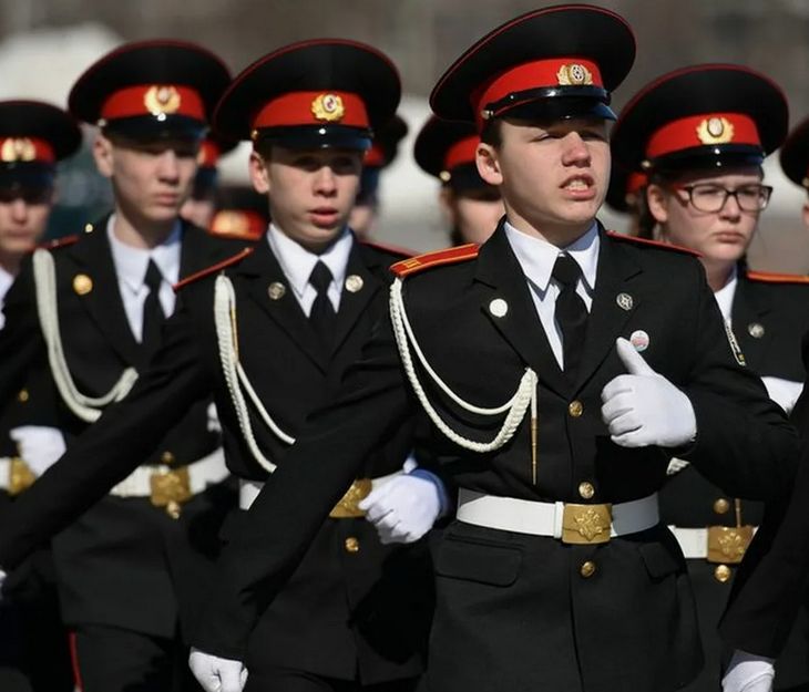 пошив кадетской формы в Москве