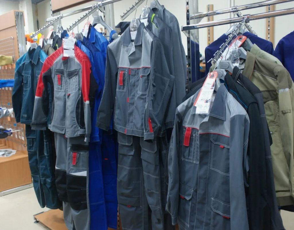 Пошив спецодежды в Москве